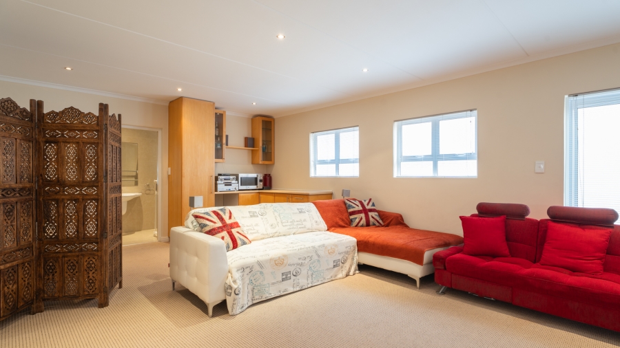 4 Bedroom Property for Sale in Calypso Beach Western Cape